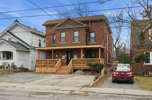 4876 Simcoe Street 3, Niagara Falls
