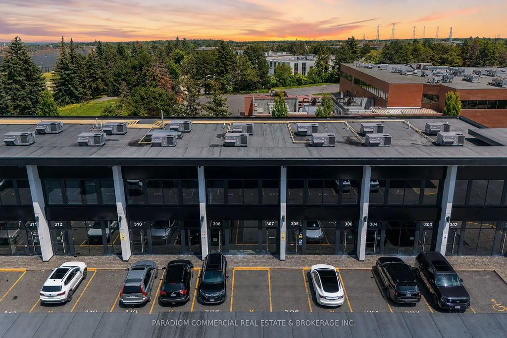 2310 St Laurent Boulevard 307-308, Hunt Club - South Keys and Area