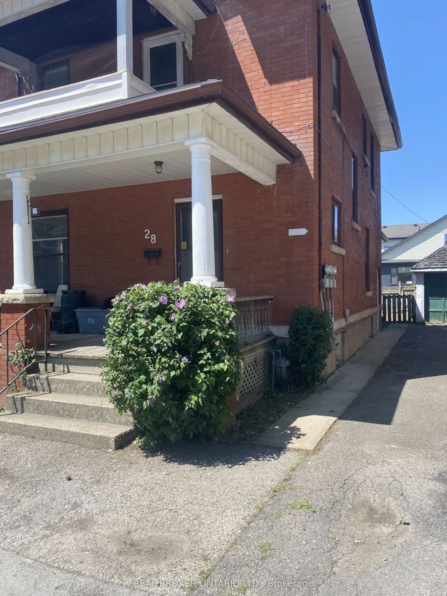 28 Grove Street, Welland