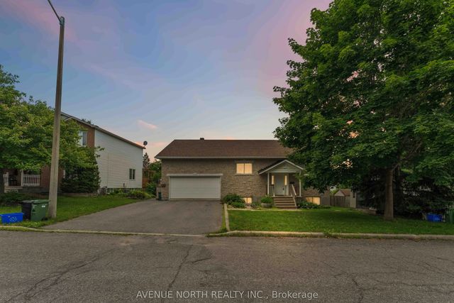 6803 Barsona Place, Orleans - Convent Glen and Area