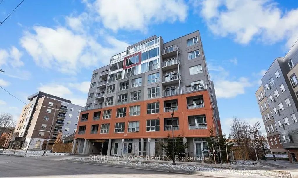 321 Spruce Street 501, Waterloo
