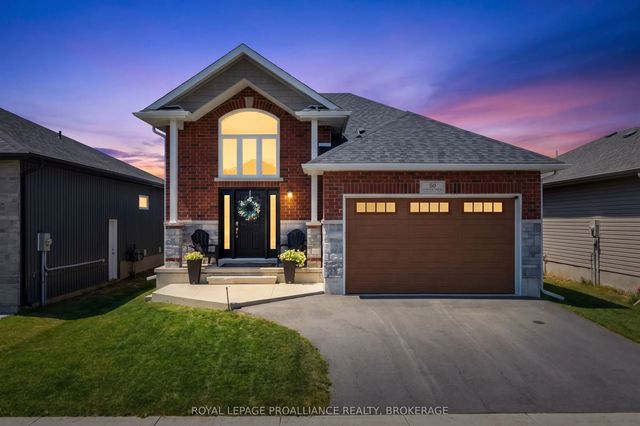 50 Potter Drive, Loyalist