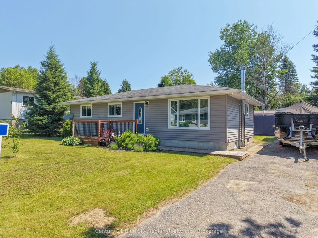 7 Birch Crescent, Temagami