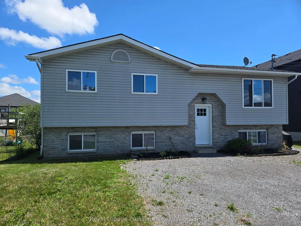 44 Cannifton Road N, Belleville