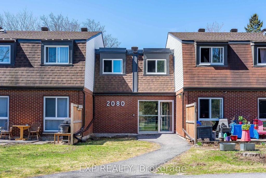 2080 Ogilvie Road 11k, Beacon Hill North - South and Area