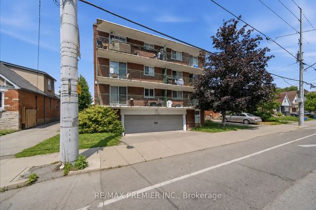 214 Wentworth Street S, Hamilton