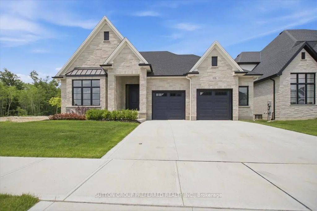 876 Eagletrace Drive, London North