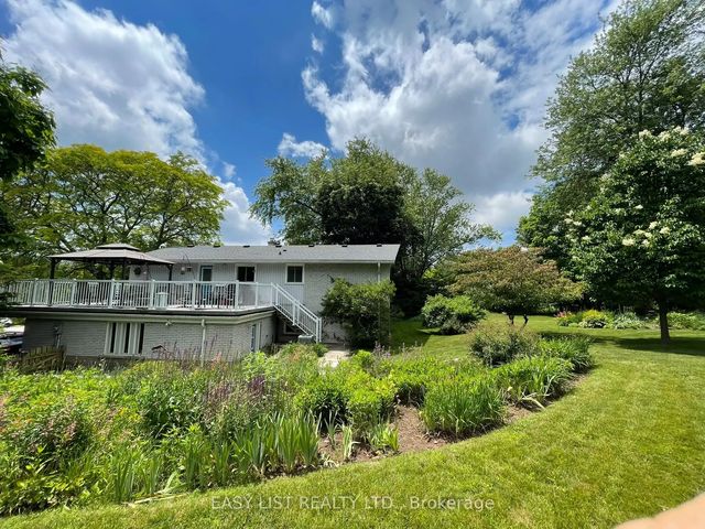 3 Baker Place, Pelham
