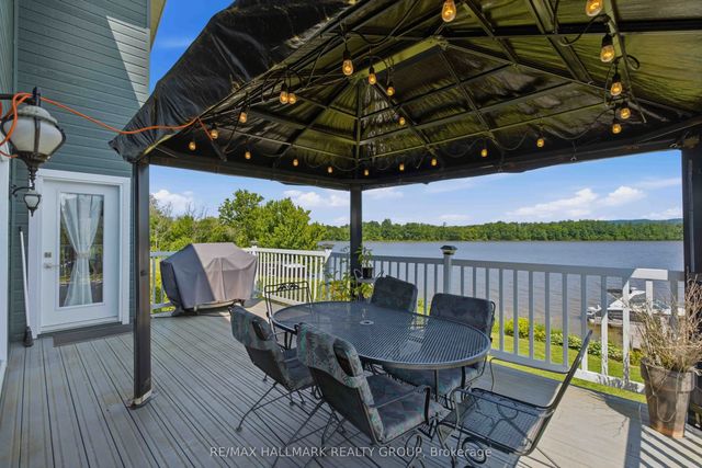 3020 Bay Road, Champlain