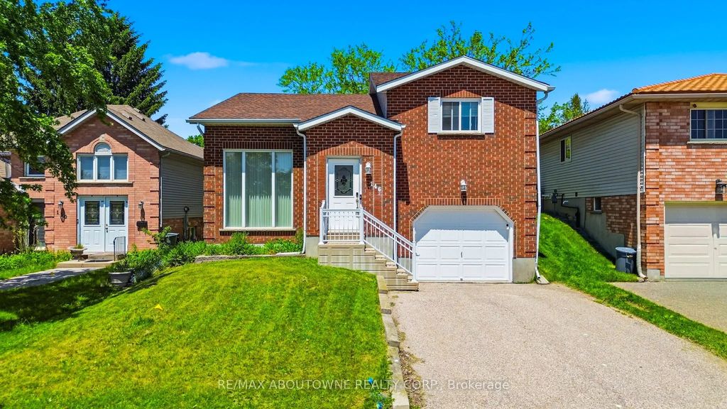 146 Bankside Drive N Upper, Kitchener