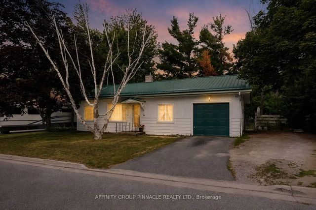 35 Clifton Street, Kawartha Lakes