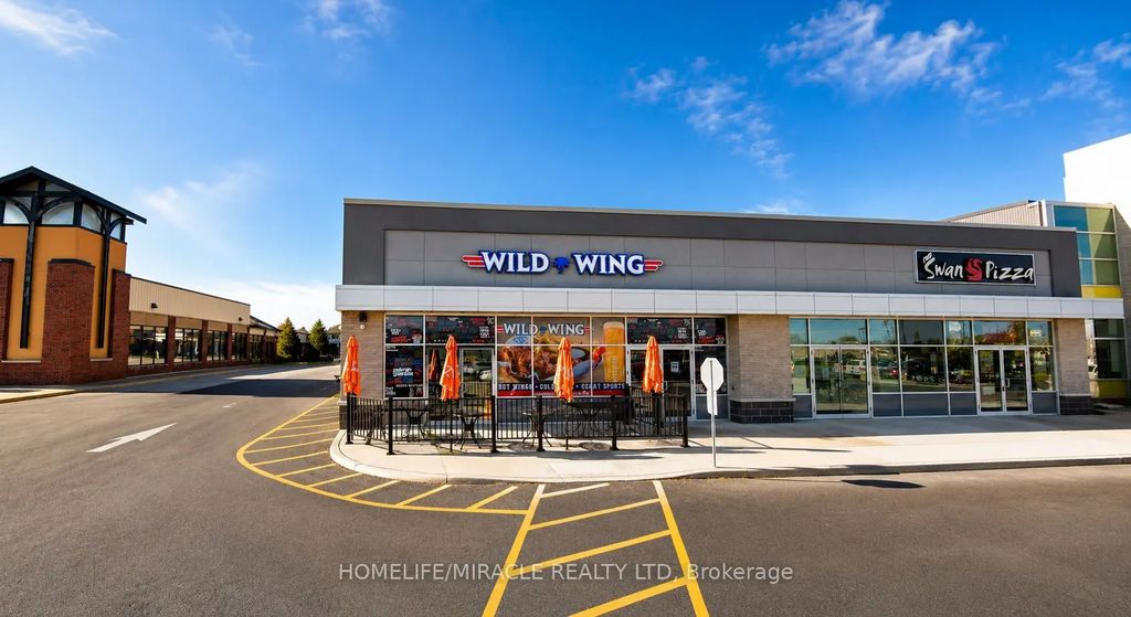 1655 Manning Road, Windsor