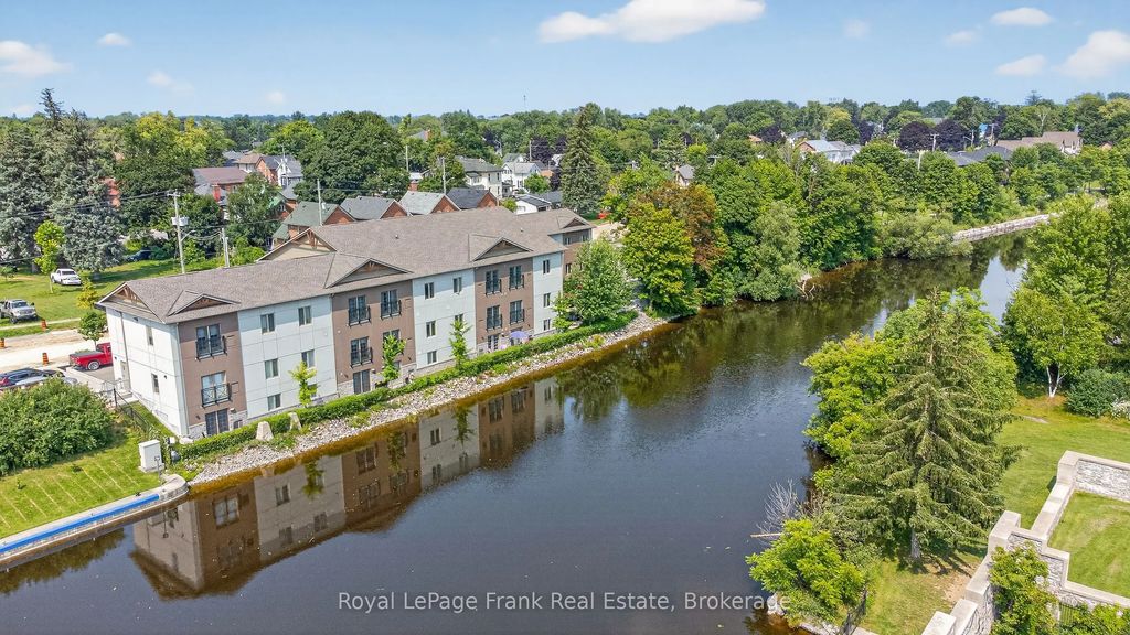 25 King Street 103, Kawartha Lakes