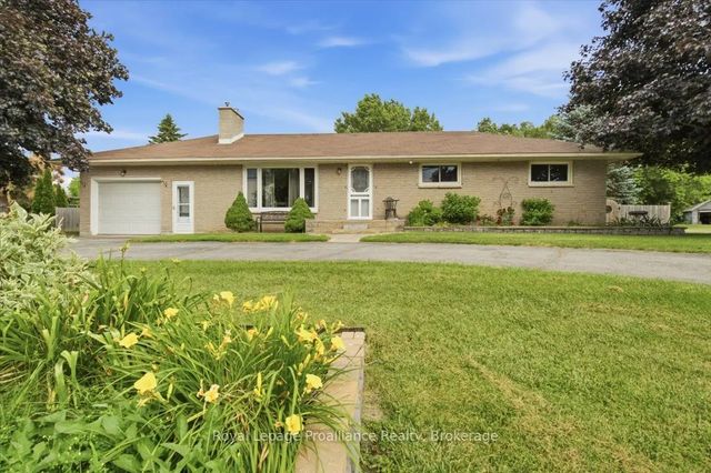 178 Riverside Parkway, Quinte West