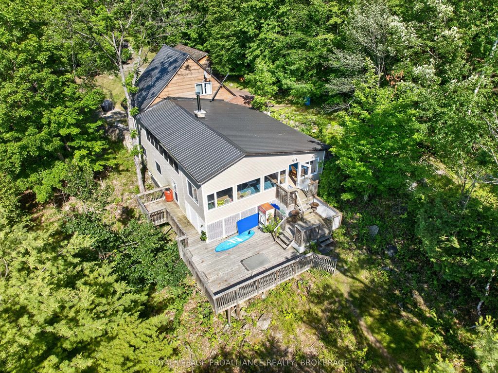 1881b Massassauga Road, Frontenac