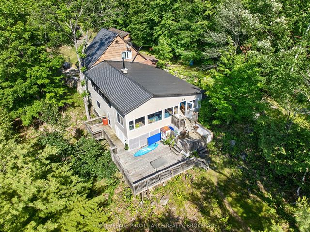 1881b Massassauga Road, Frontenac