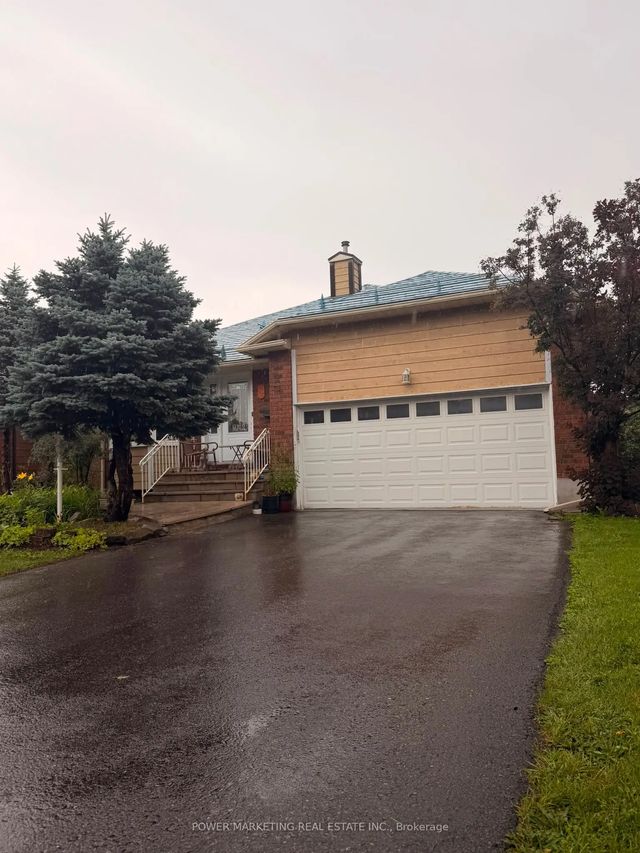 52 Jarlan Terrace, Kanata