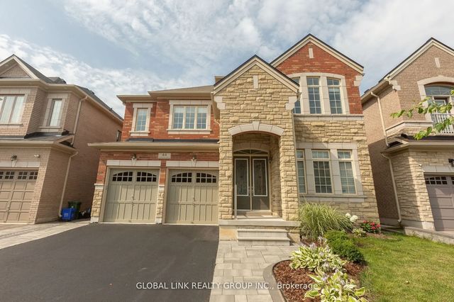 44 Golden Hawk Drive, Hamilton
