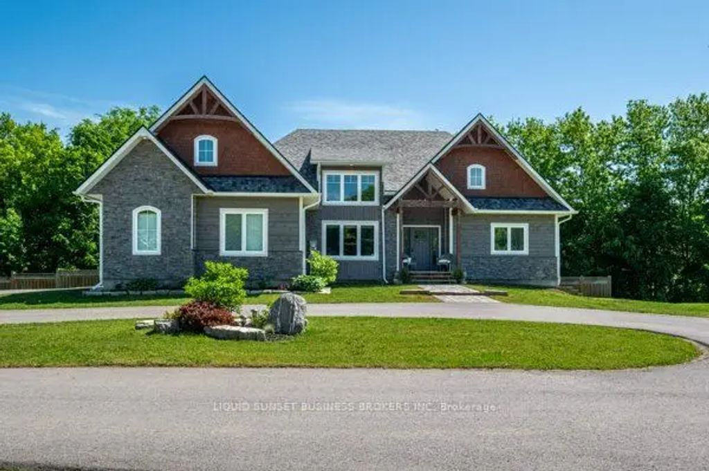 1004 Applewood Lane, Frontenac