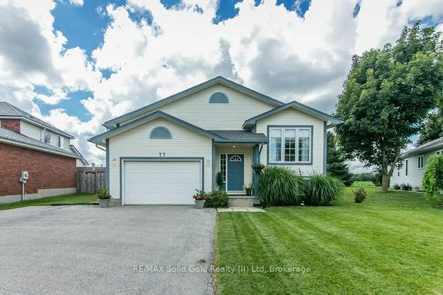 77 Lawrence Street, Wellesley