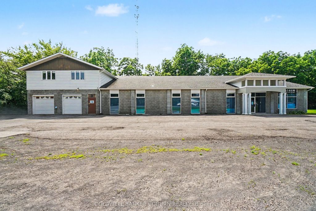 82 Main Street S, North Dundas