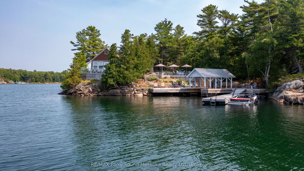 2 A258 Island (lakeside & Blueberry Pt), The Archipelago