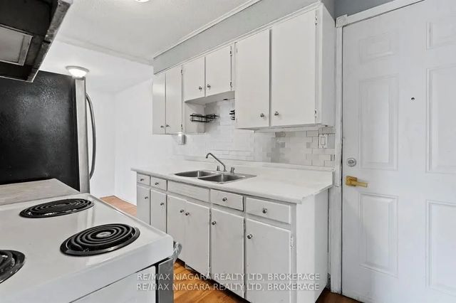 27 Main Street 2, St. Catharines
