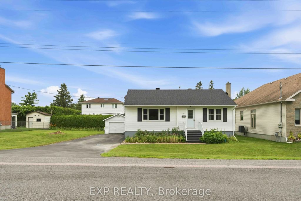 1613 Queensdale Avenue, Blossom Park - Airport and Area
