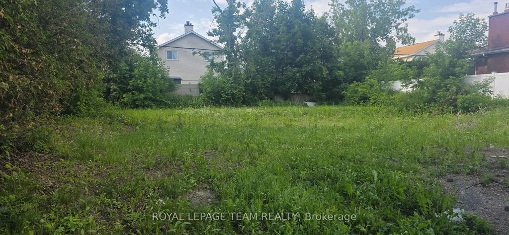 1691-1689 Rosebella Avenue, Blossom Park - Airport and Area