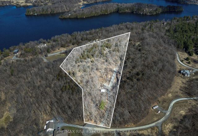 6 Cranberry Cove Lane, Frontenac