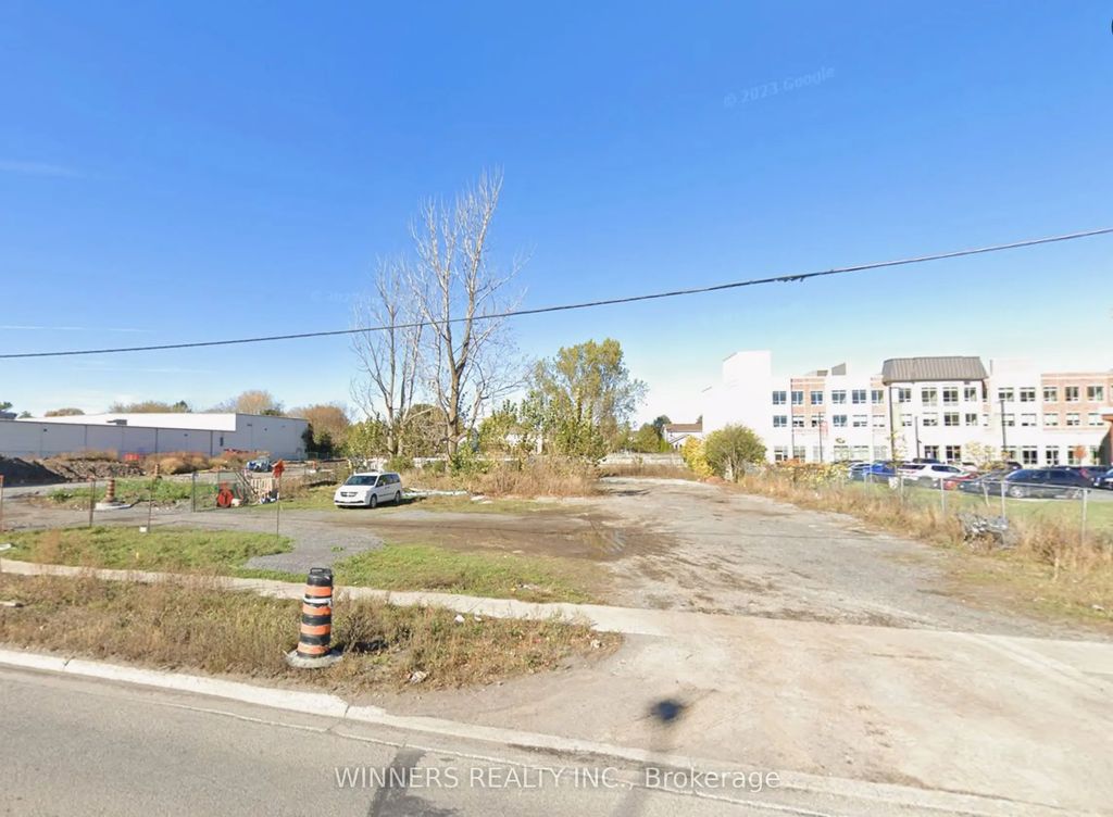 2698 Princess Street, Kingston