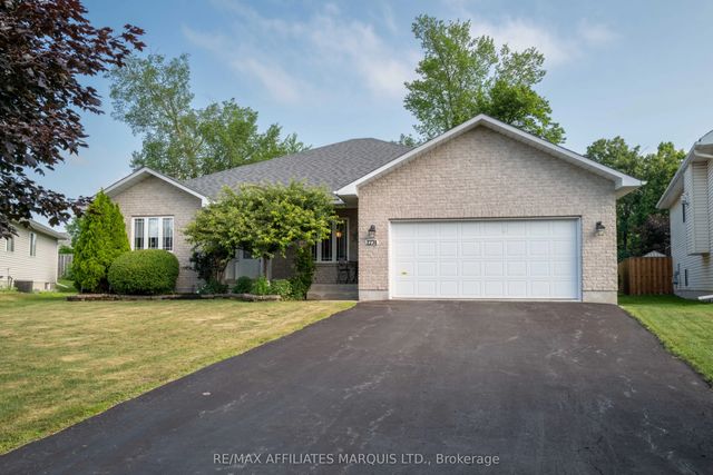 1274 Daprat Avenue, Cornwall