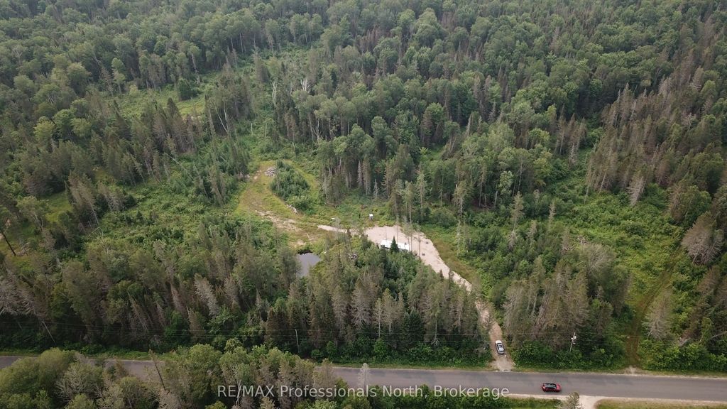 715 Pickeral And Jack Lake Road, Armour