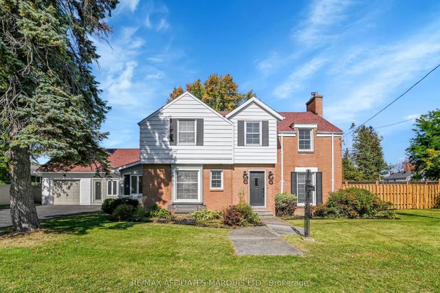 1603 Peter Street, Cornwall
