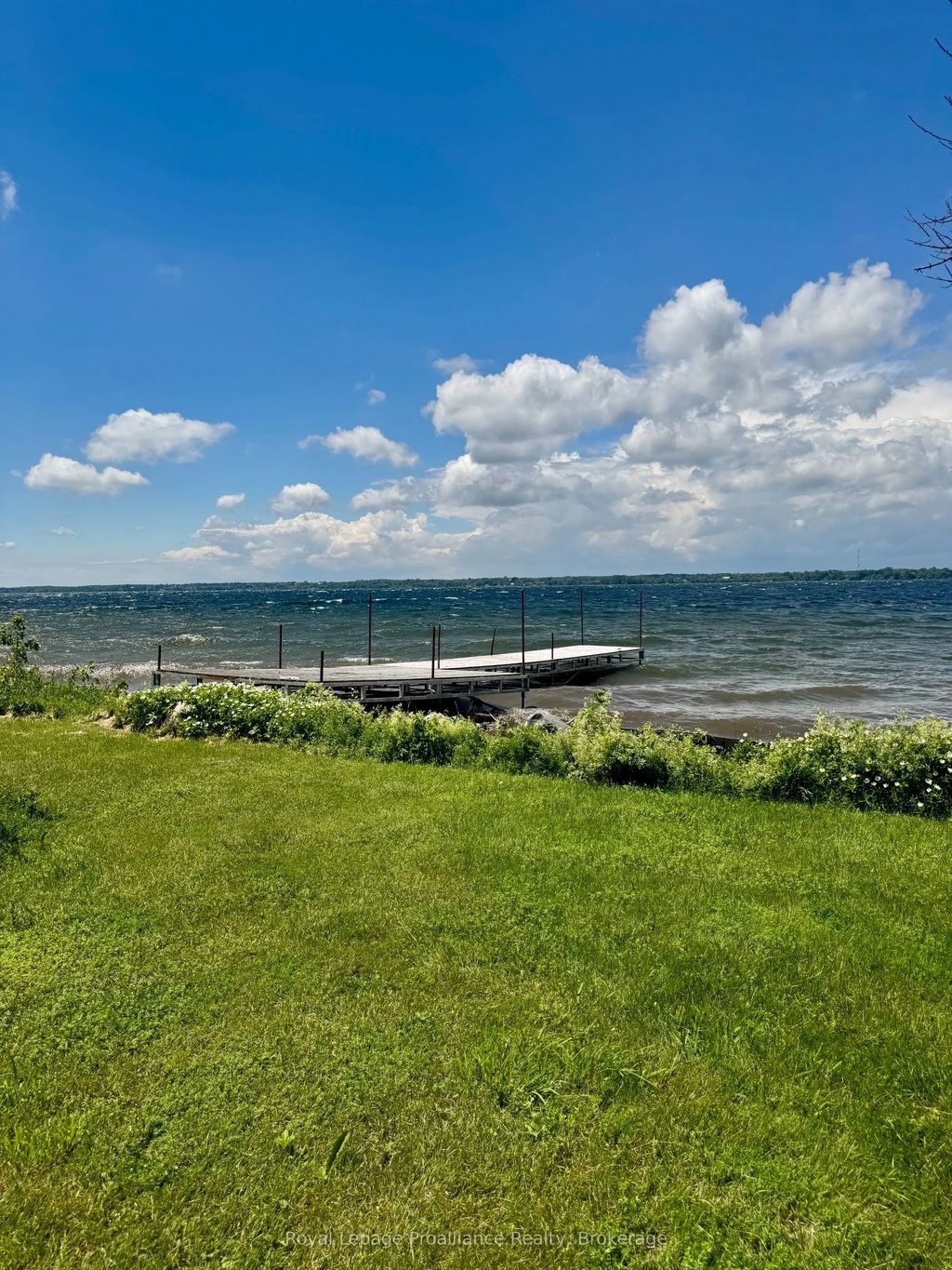 33 Prinyers Cove Crescent, Prince Edward County