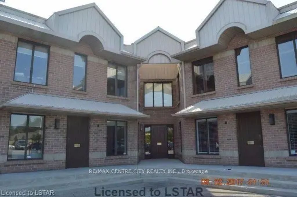 630 Wharncliffe Road S 3, London South