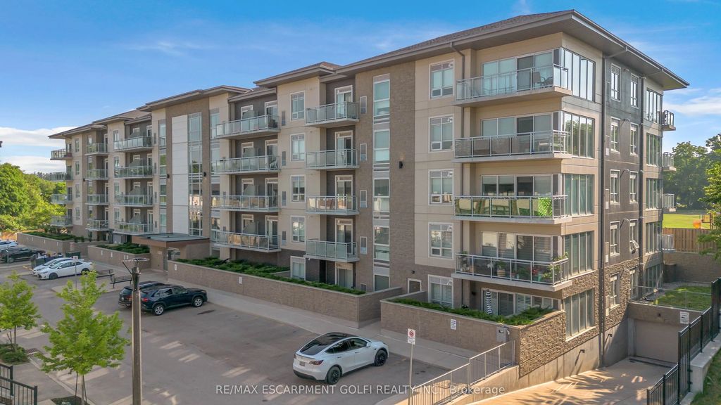16 Markle Crescent 208, Hamilton