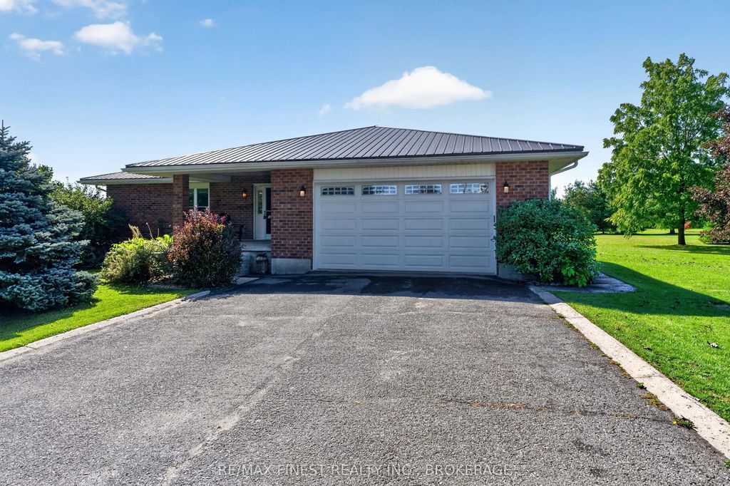 4459 Davidson Road, Frontenac