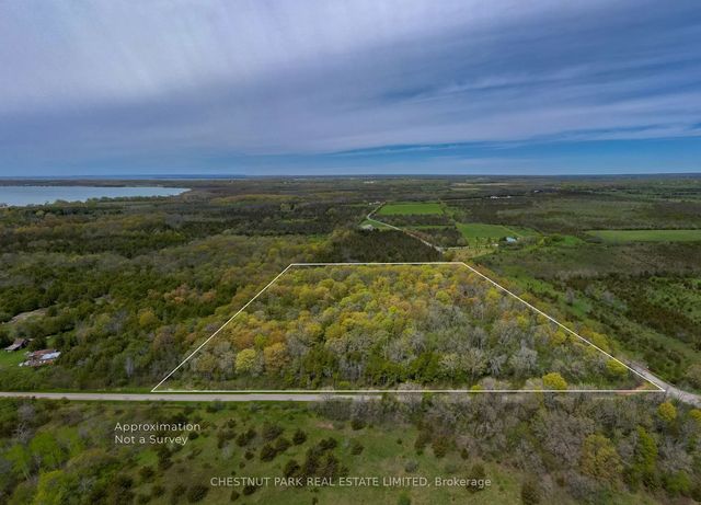 206 Simpson Road, Prince Edward County