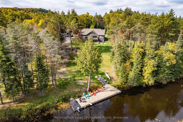 461 Rowanwood Road, Huntsville