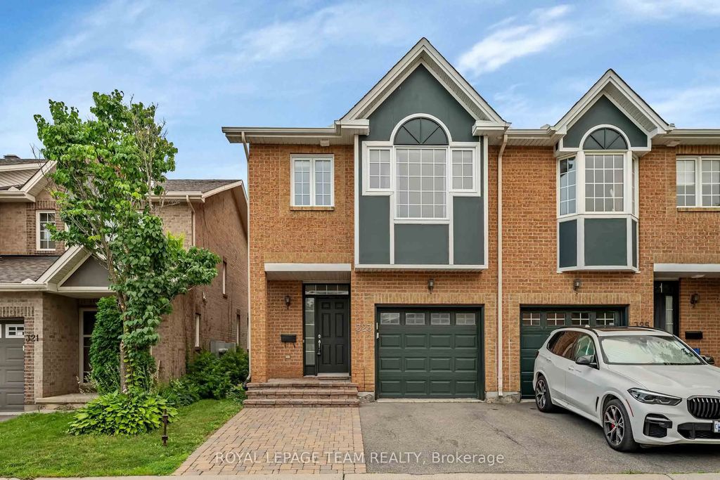 323 Freedom Private, Alta Vista and Area