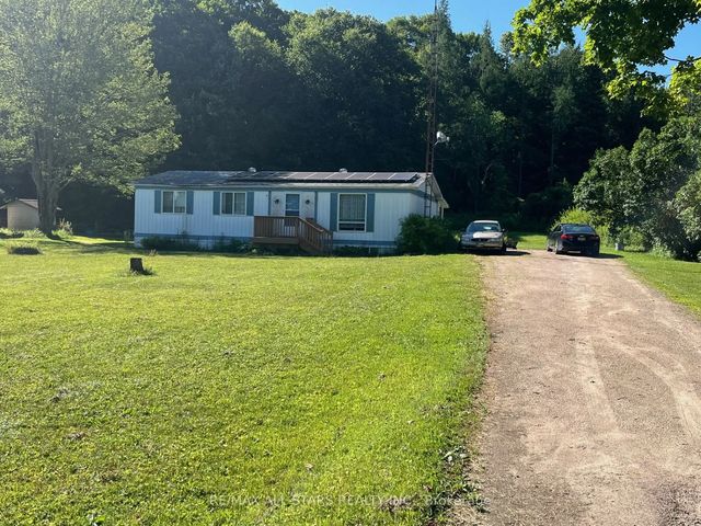 1225 Spring Valley Road, Minden Hills