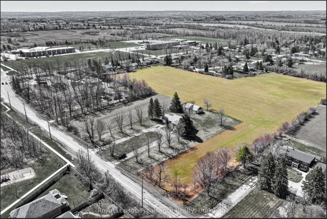 1293 Brealey Drive, Peterborough