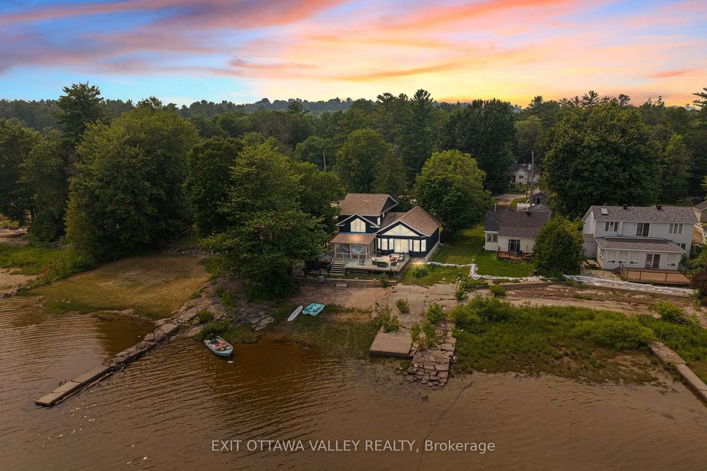502b Macgregor Bay Trail, Petawawa