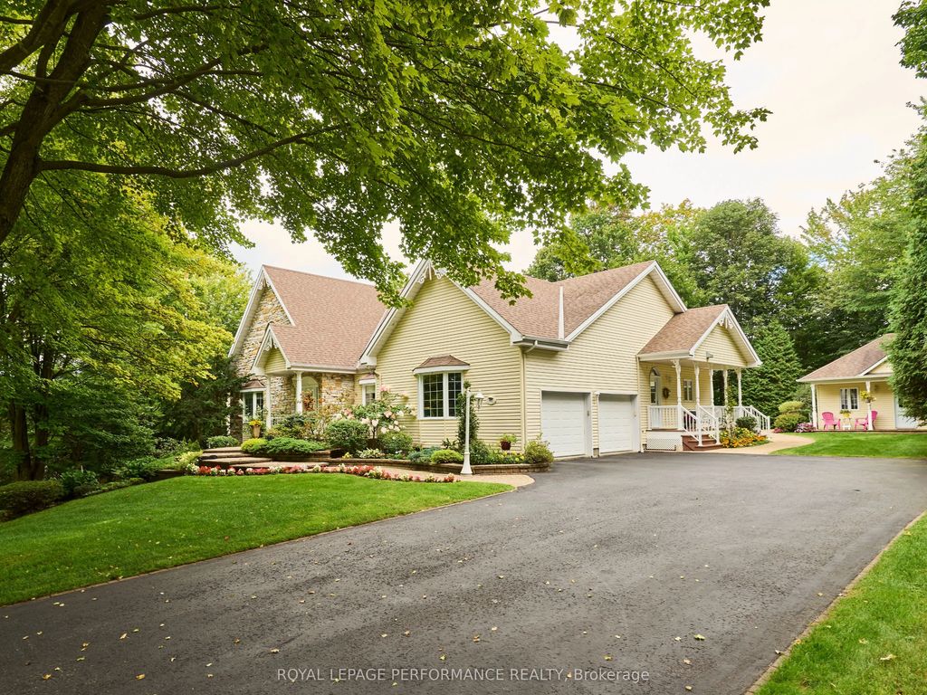 951 Golf Club Road, Hawkesbury