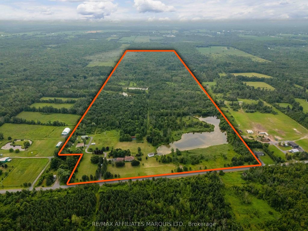 17588 Mcphail Road, South Stormont