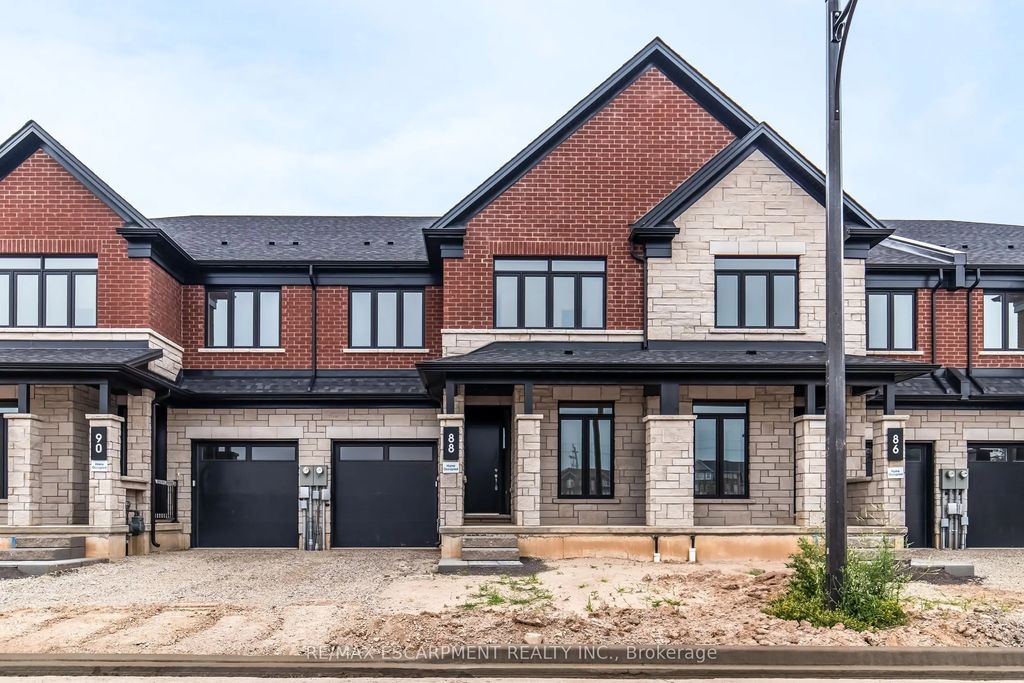 88 Valley Trail Place, Hamilton