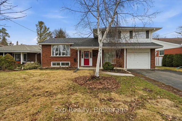 15 Thorncliffe Drive, Belleville