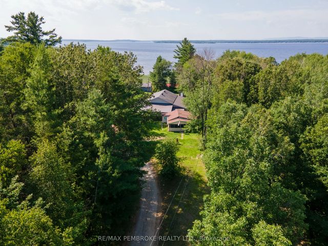 19b Moores Beach Road, Whitewater Region