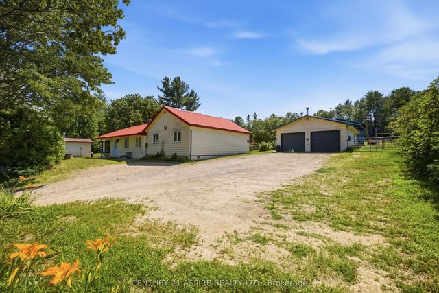 149 Brouse Road, Laurentian Hills